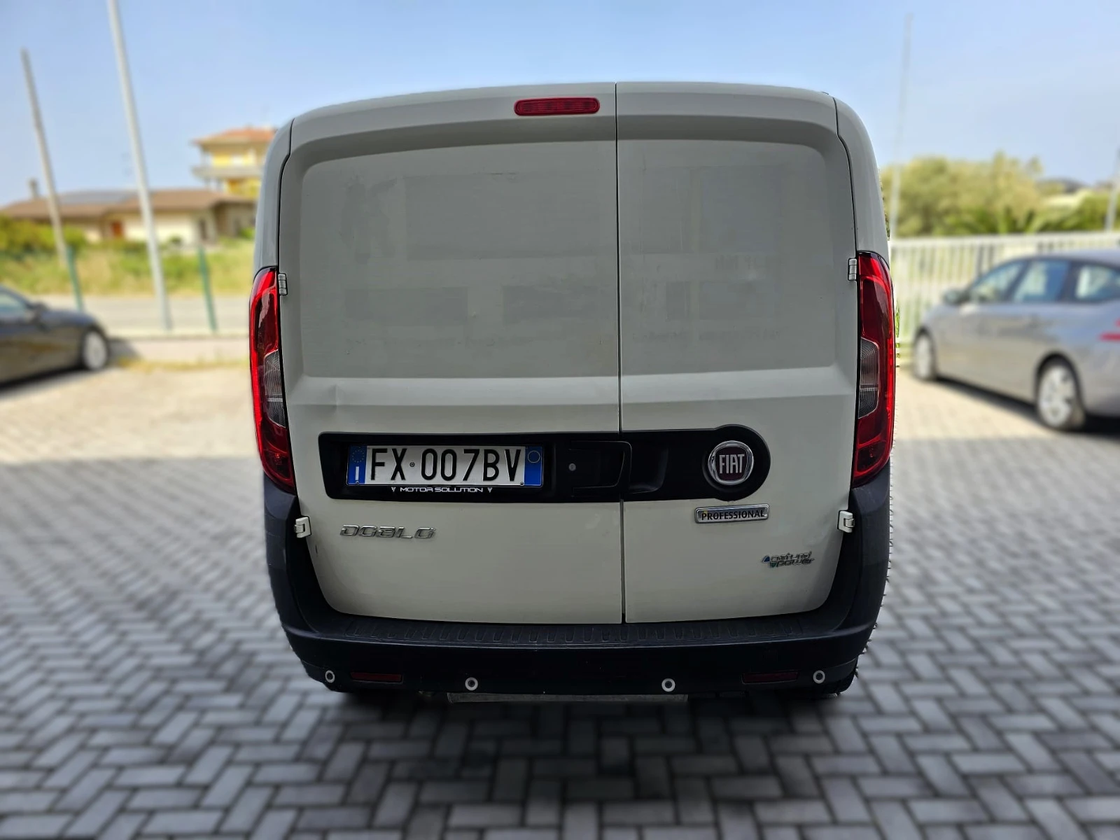 Fiat Doblo 1.4 TJET N.POWER SX 3 МЕСТА - изображение 5