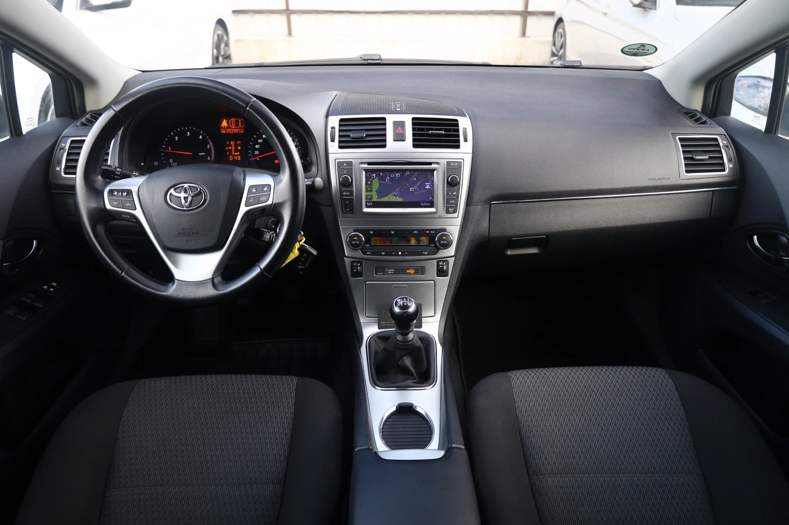 Toyota Avensis 2.0 D-4D Facelift Kamera LED Navi  #iCarbg | Mobile.bg   12