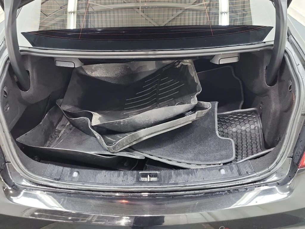 Mercedes-Benz E 350 * CARFAX *    | Mobile.bg   15