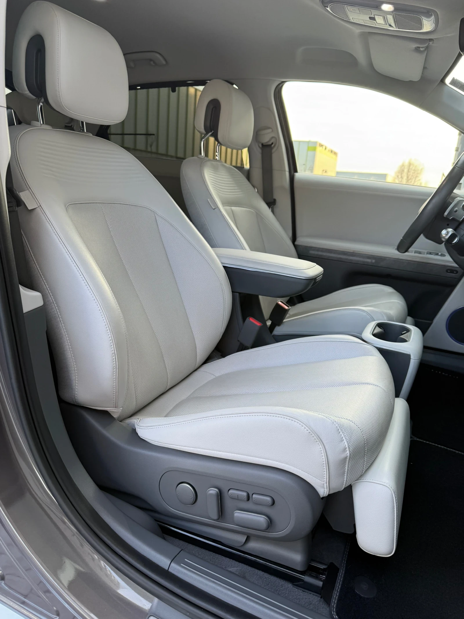 Hyundai Ioniq 5 73KWH/LOUNGE/AMBIENT/HEAD-UP/����� ����/KEYLESS | Mobile.bg � ����������� 10