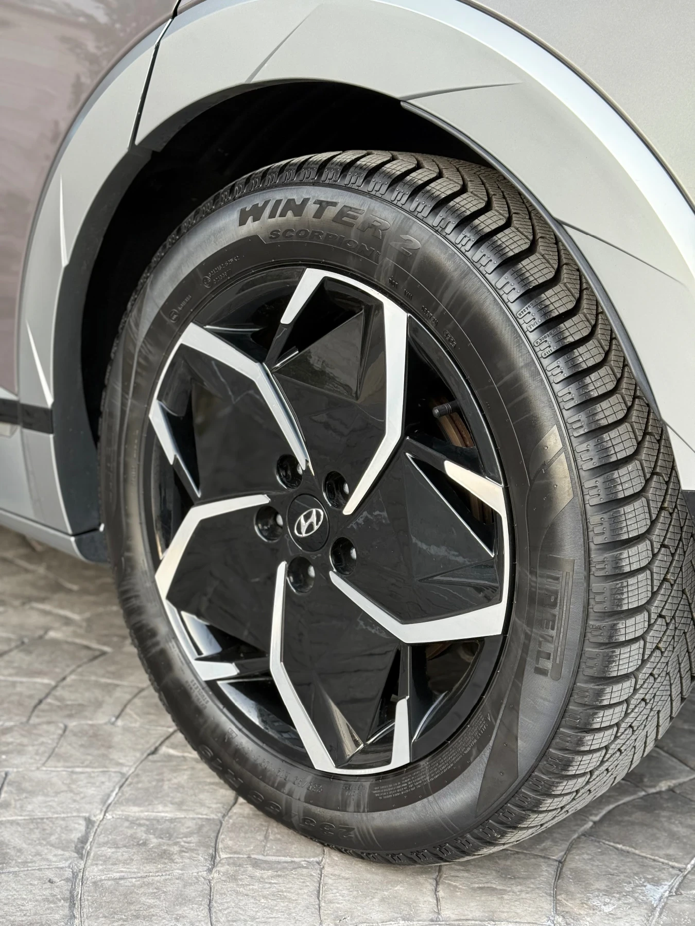 Hyundai Ioniq 5 73KWH/LOUNGE/AMBIENT/HEAD-UP/����� ����/KEYLESS | Mobile.bg � ����������� 16