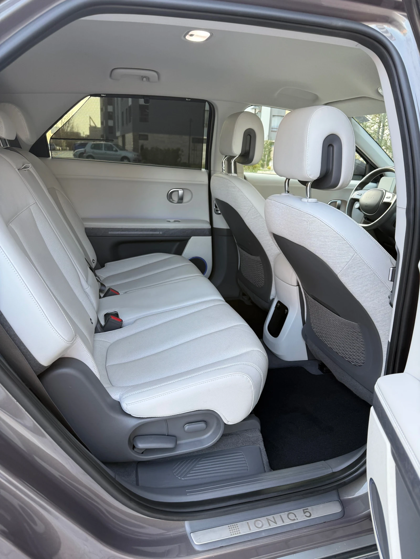 Hyundai Ioniq 5 73KWH/LOUNGE/AMBIENT/HEAD-UP/����� ����/KEYLESS | Mobile.bg � ����������� 12