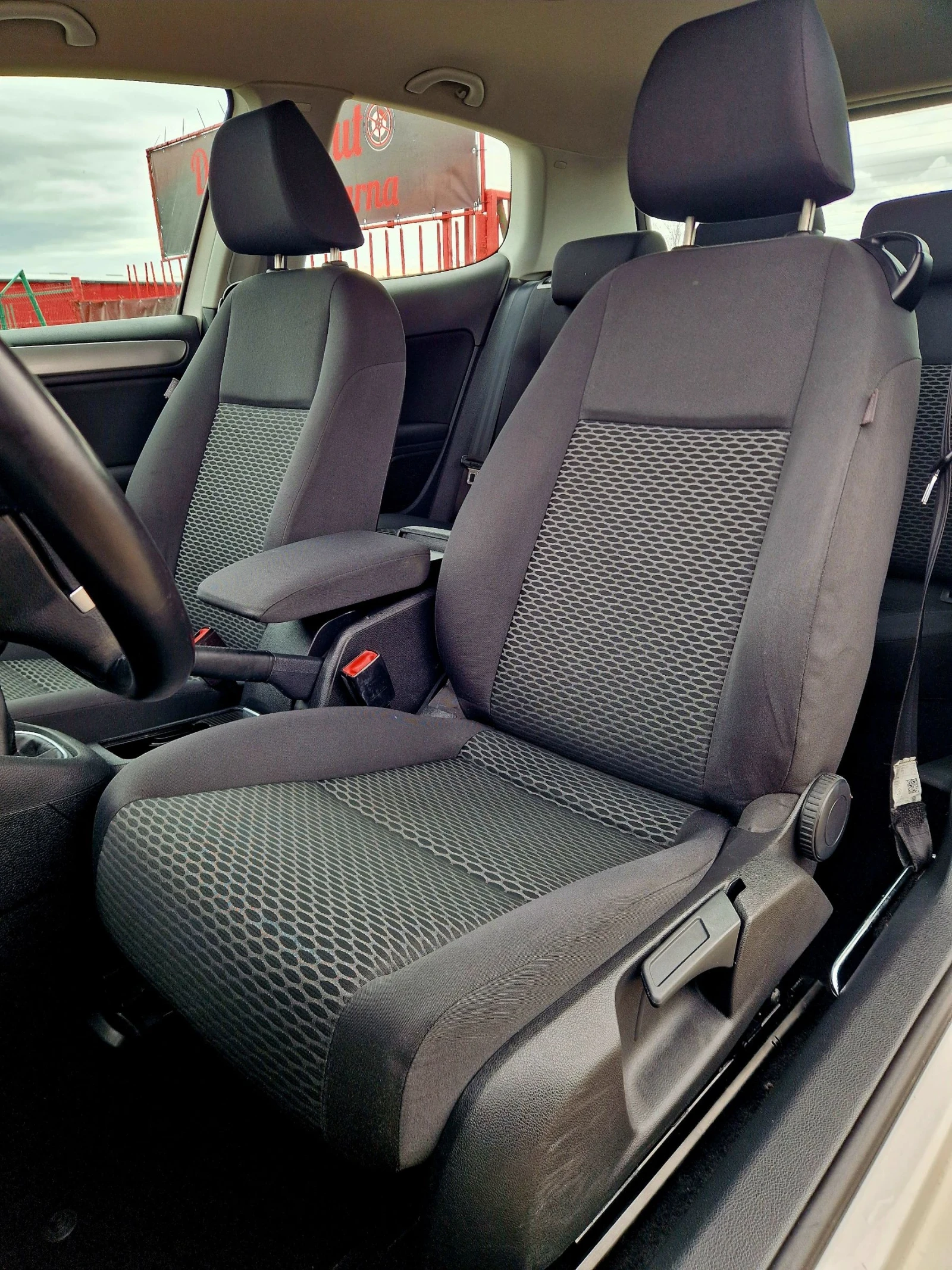 VW Golf, снимка 17 - Автомобили и джипове - 53795973