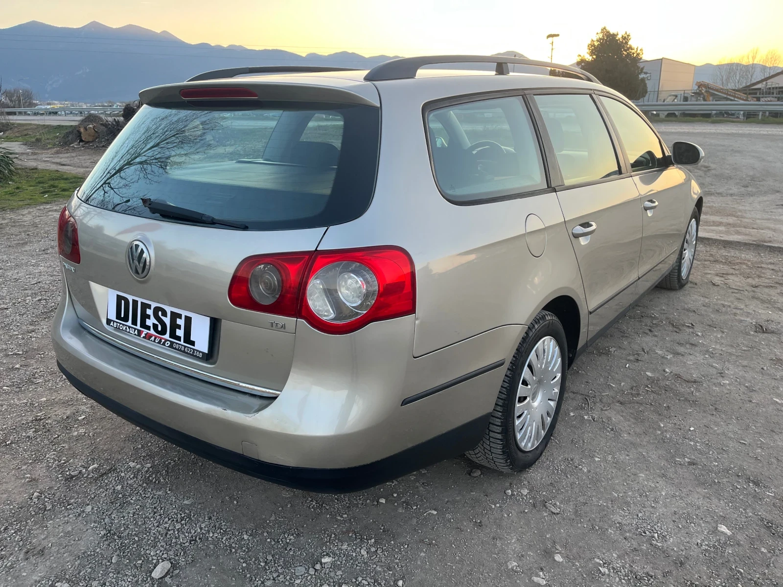 VW Passat 1.9TDI-105-ITALIA, снимка 9 - Автомобили и джипове - 53807061