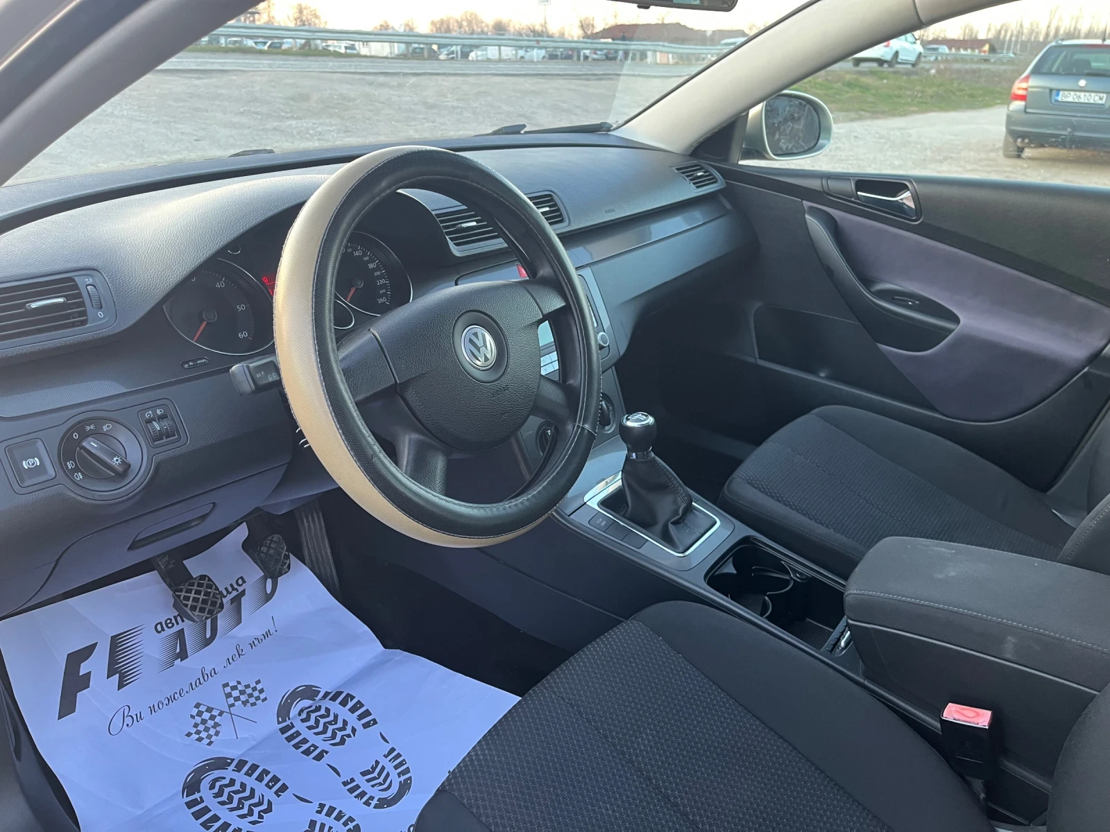 VW Passat 1.9TDI-105-ITALIA, снимка 13 - Автомобили и джипове - 53807061