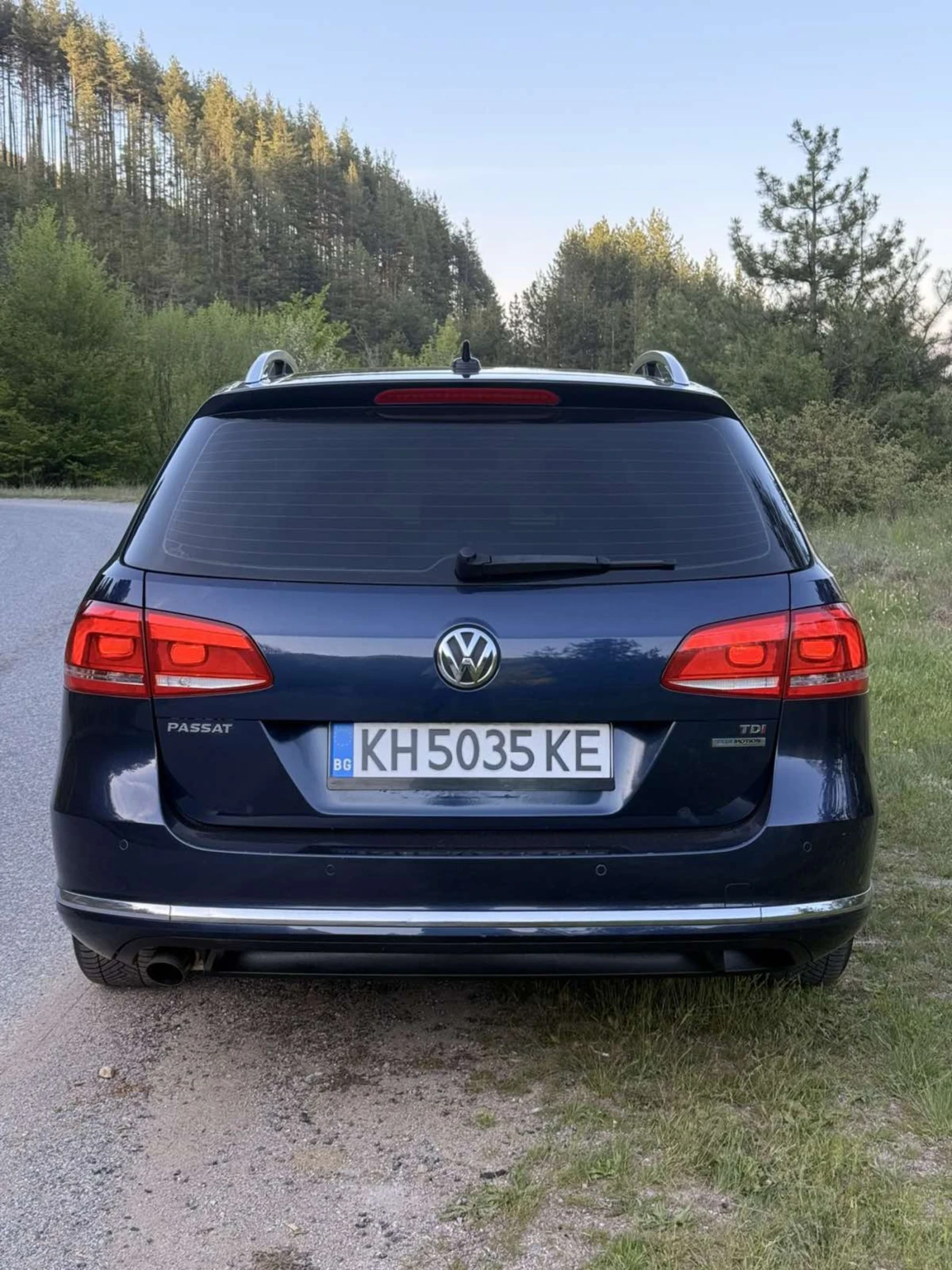 VW Passat 1.6TDi HiGHLiNE, снимка 7 - Автомобили и джипове - 54371102