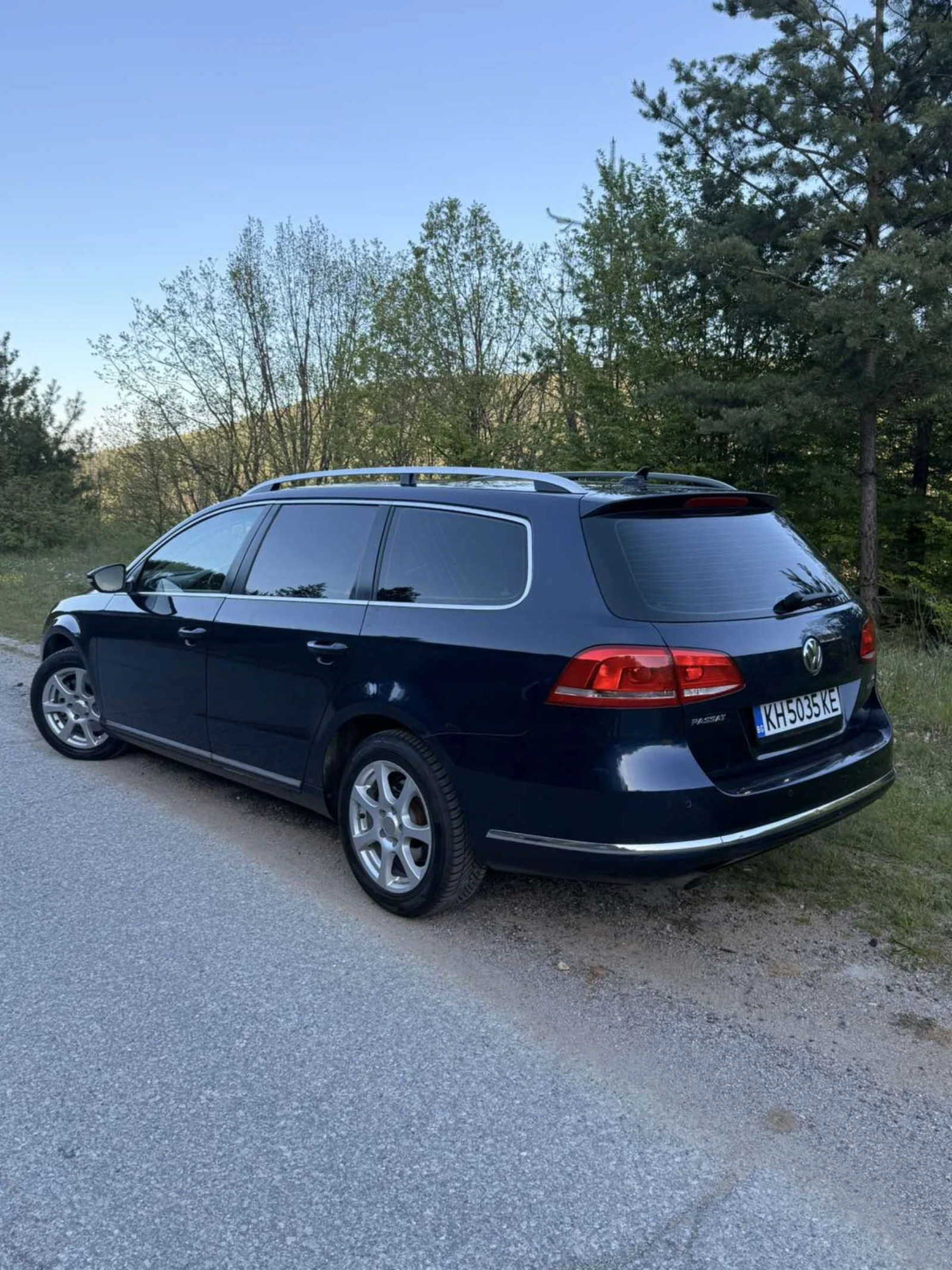 VW Passat 1.6TDi HiGHLiNE, снимка 5 - Автомобили и джипове - 54371102