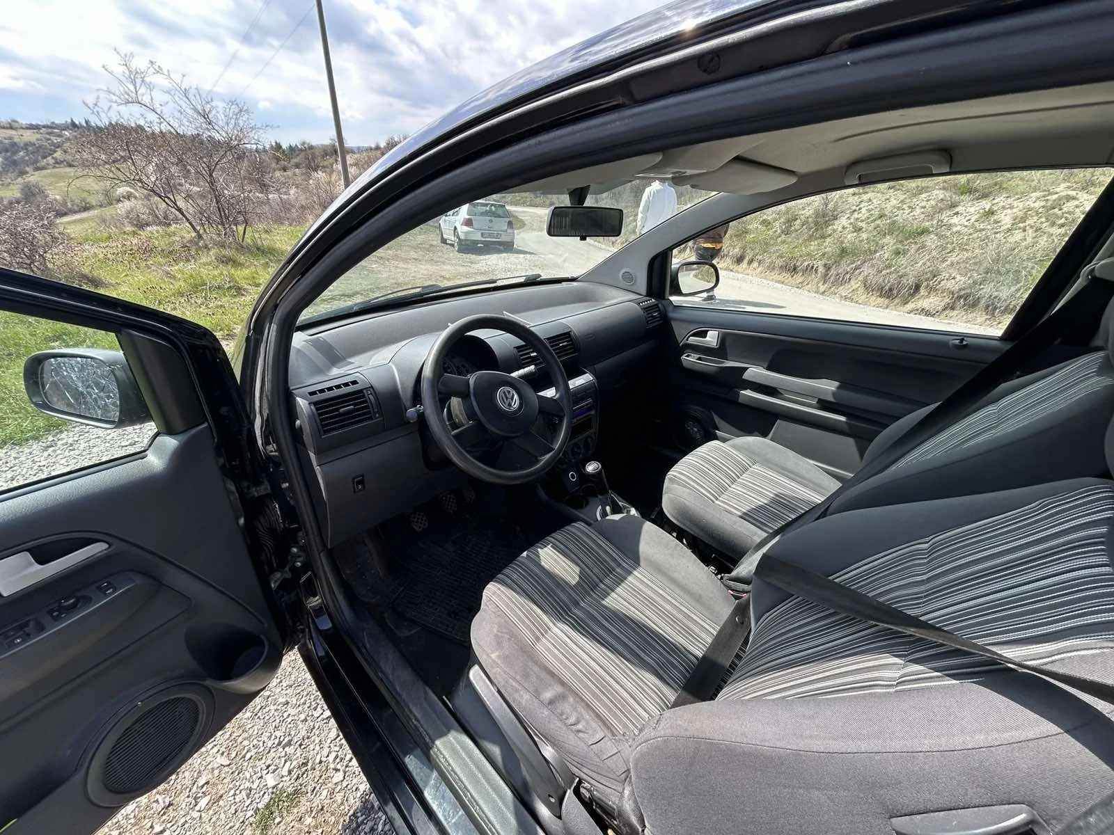 VW Fox, снимка 9 - Автомобили и джипове - 54399642
