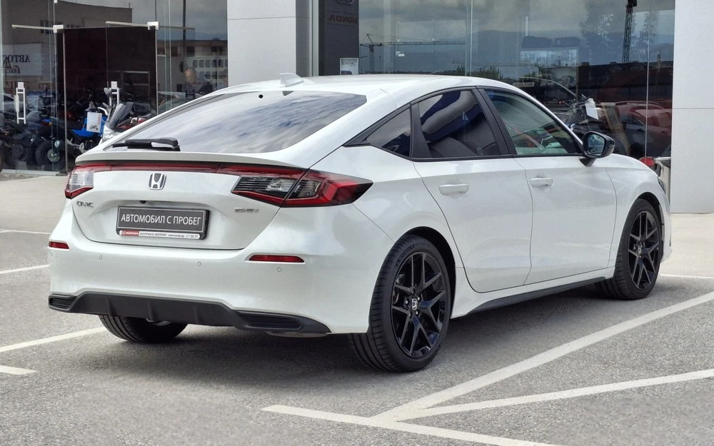 Honda Civic 2.0 i-MMD Hybrid Sport, снимка 6 - Автомобили и джипове - 54548343