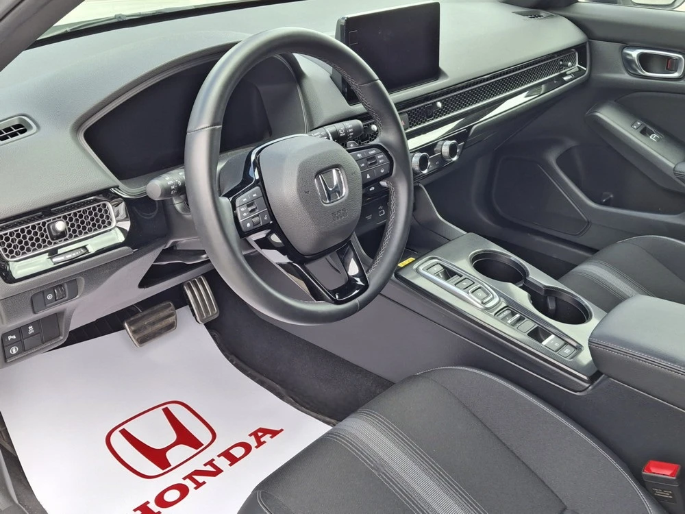 Honda Civic 2.0 i-MMD Hybrid Sport, снимка 10 - Автомобили и джипове - 54548343