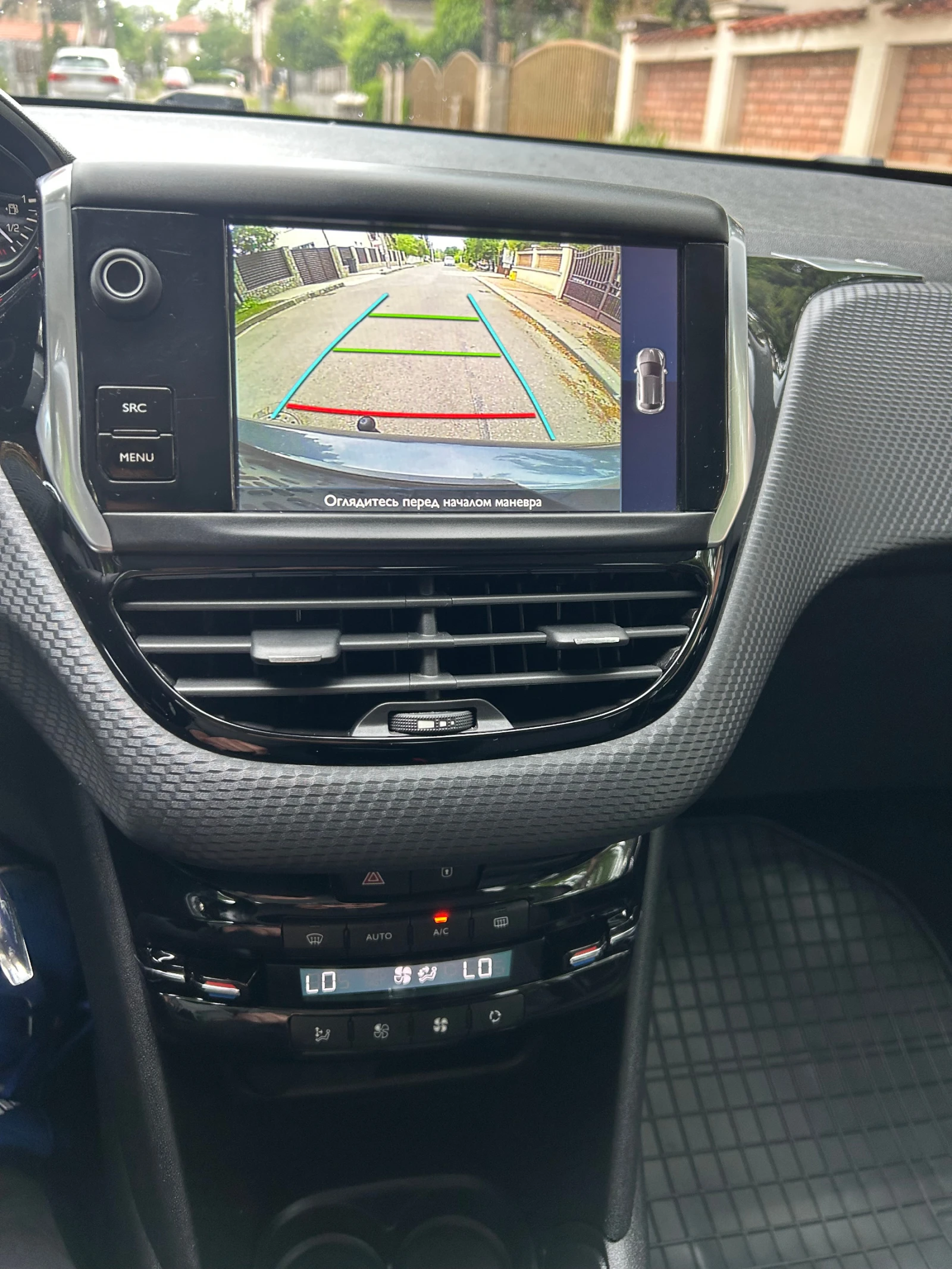 Peugeot 208 1, 6GT LINE BLUE HDI, снимка 15 - Автомобили и джипове - 54642211