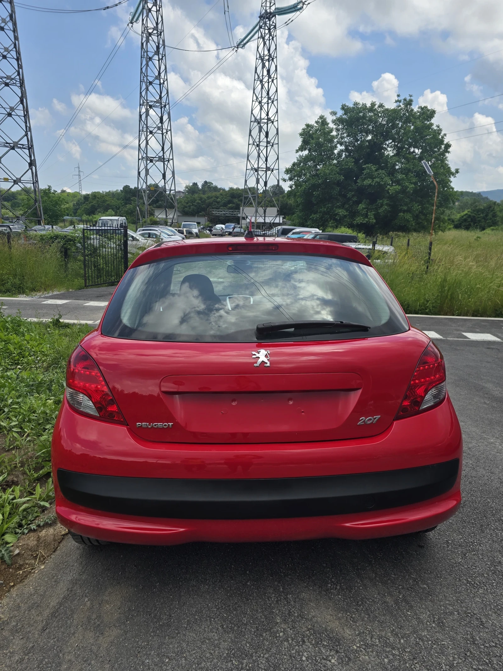 Peugeot 207 бензин, снимка 4 - Автомобили и джипове - 54791009