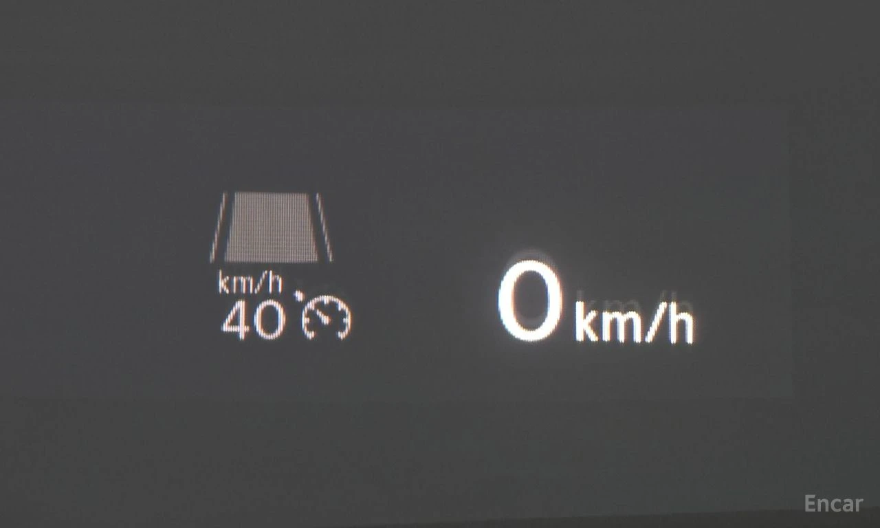 VW Arteon 2.0 TDI R-Line* DISTRONIC* HEAD-UP* DYNAUDIO* , снимка 11 - Автомобили и джипове - 54882015