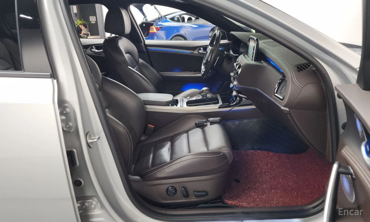 Kia Stinger 3.3 Turbo GT AWD* HARMAN KARDON* HEAD-UP* 360 CAM*, снимка 7 - Автомобили и джипове - 54913496
