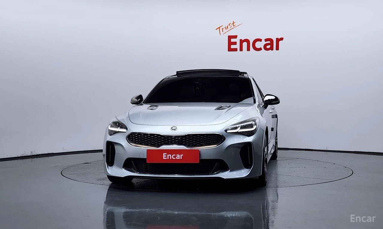 Kia Stinger 3.3 Turbo GT AWD* HARMAN KARDON* HEAD-UP* 360 CAM*, снимка 2 - Автомобили и джипове - 54913496