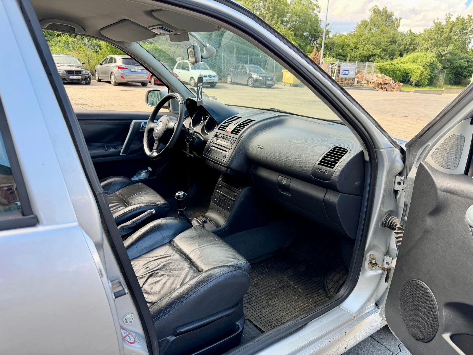 VW Polo 1.6 GTI Газ/Бензин, снимка 11 - Автомобили и джипове - 55040104