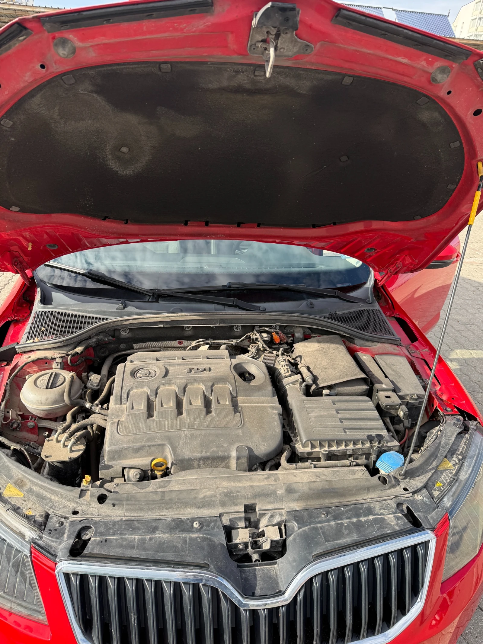 Skoda Octavia 1.6 TDI, снимка 9 - Автомобили и джипове - 55136772