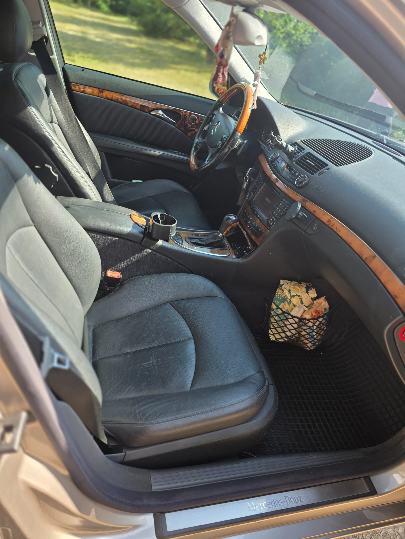Mercedes-Benz E 320 E320 бензин газ, снимка 14 - Автомобили и джипове - 55610787