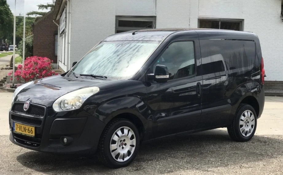 Fiat Doblo 2.0 MultiJet SX, снимка 9 - Автомобили и джипове - 55623906