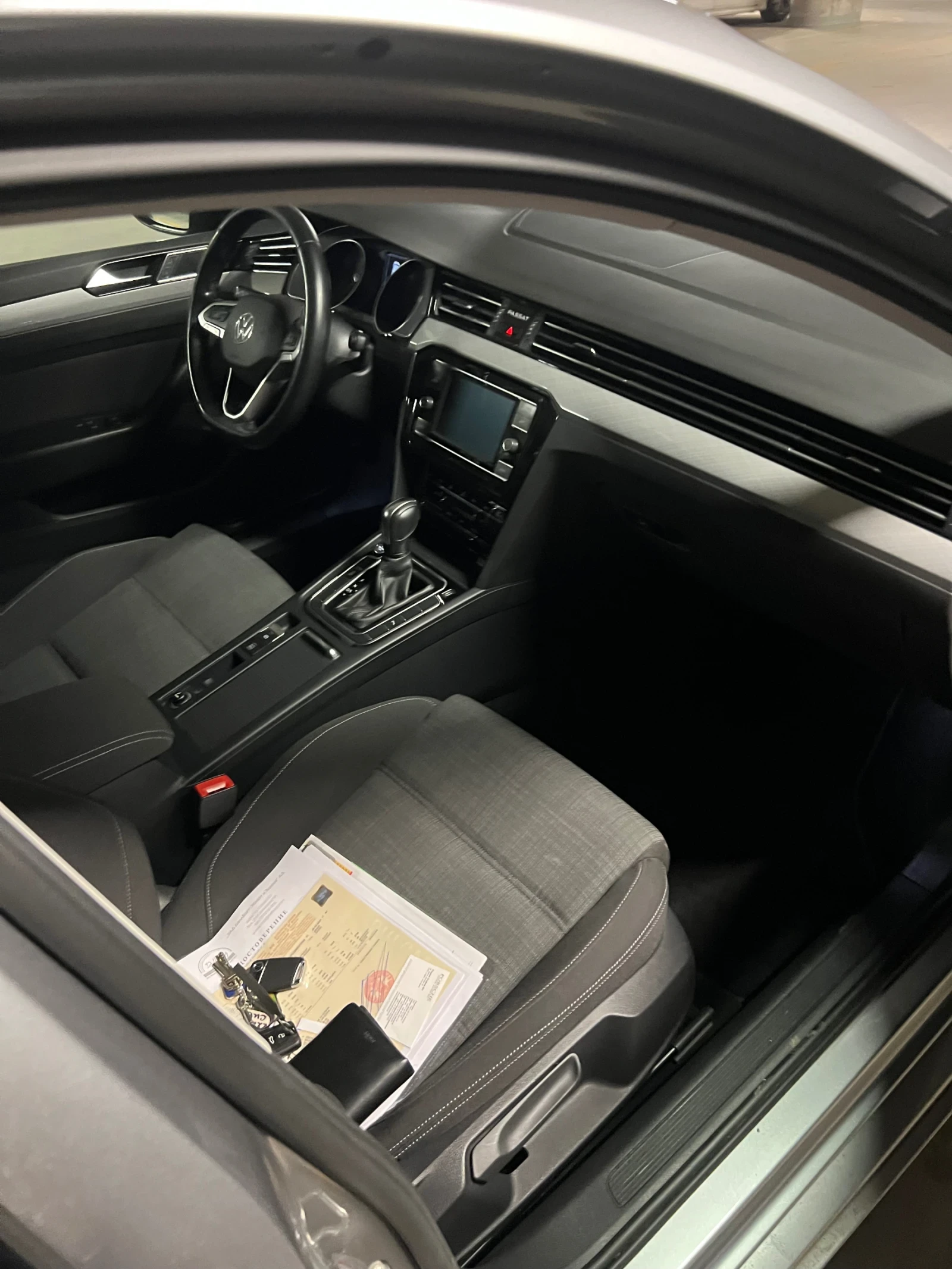VW Passat 2.0 TDI, снимка 6 - Автомобили и джипове - 55960198
