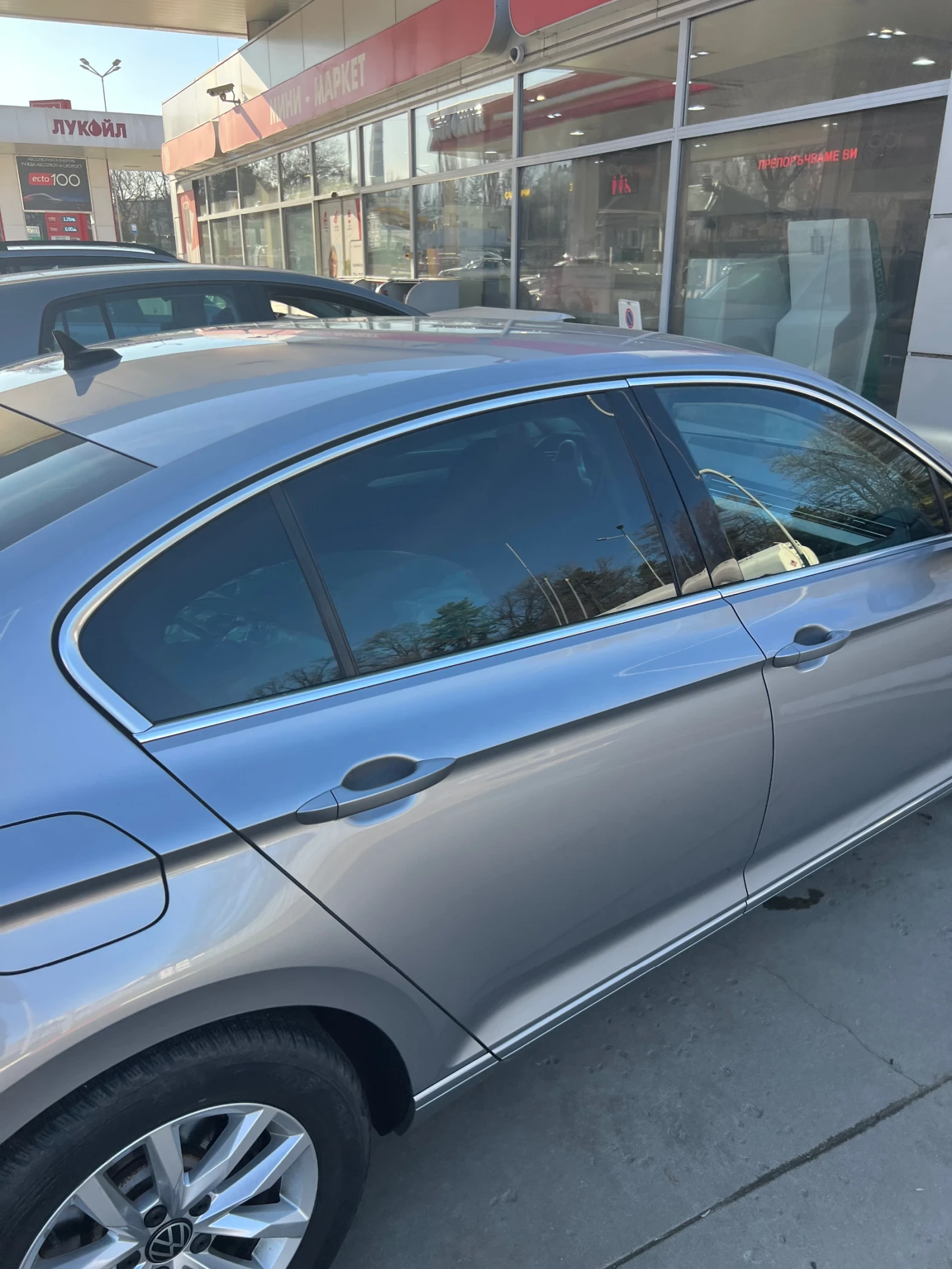 VW Passat 2.0 TDI, снимка 3 - Автомобили и джипове - 55960198