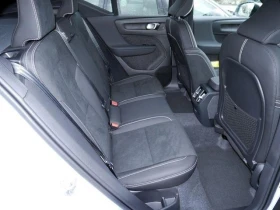 Volvo XC40 69kW* PURE* DISTR* CAM* LED* NAVI*  | Mobile.bg    13
