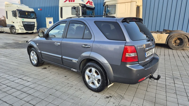 Kia Sorento 2.5 , снимка 5 - Автомобили и джипове - 48630716