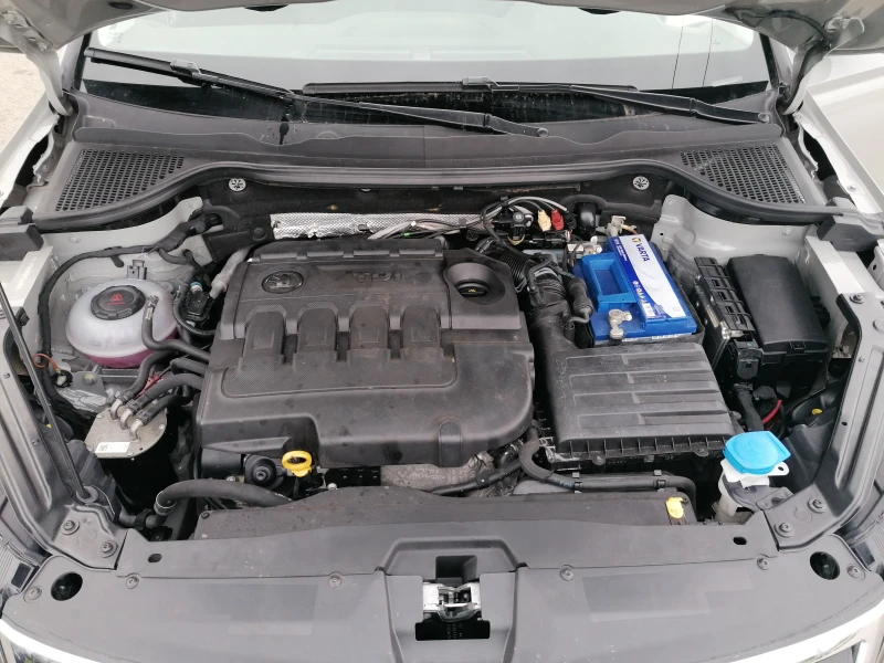 Skoda Karoq 2.0 TDI 4X4 , снимка 7 - Автомобили и джипове - 51353110