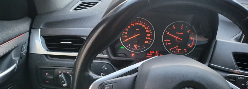 BMW X1 f48, снимка 15 - Автомобили и джипове - 50948560