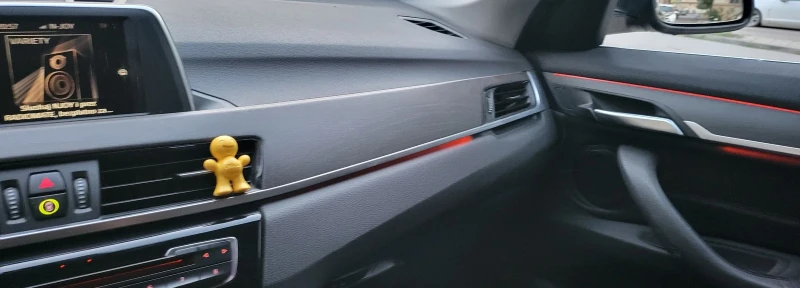 BMW X1 f48, снимка 13 - Автомобили и джипове - 50948560