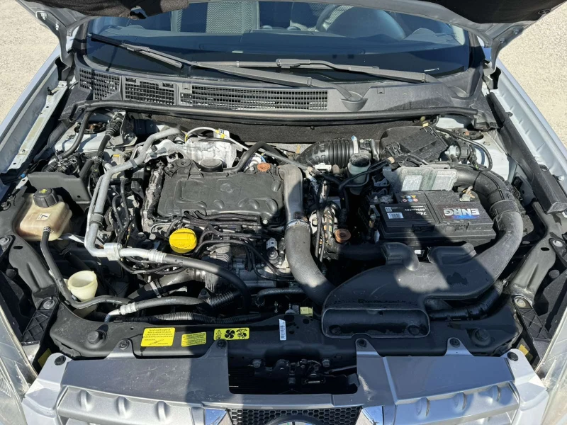 Nissan Qashqai АВТОМАТ 4х4, снимка 14 - Автомобили и джипове - 51669480