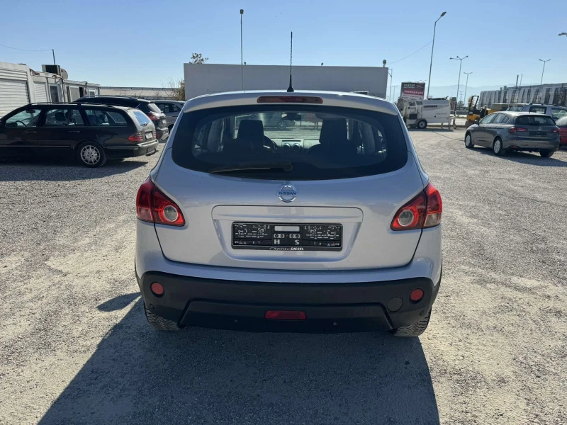 Nissan Qashqai АВТОМАТ 4х4, снимка 8 - Автомобили и джипове - 51669480