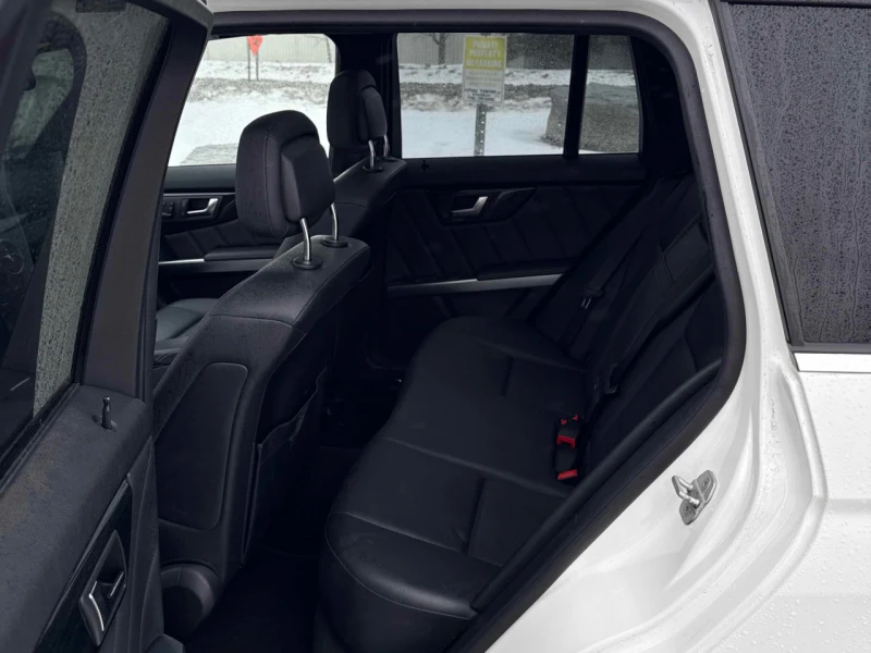 Mercedes-Benz GLK 250 4МАТIC * ПАНОРАМА* ПОДГРЕВИ* КАМЕРА* , снимка 11 - Автомобили и джипове - 53577328