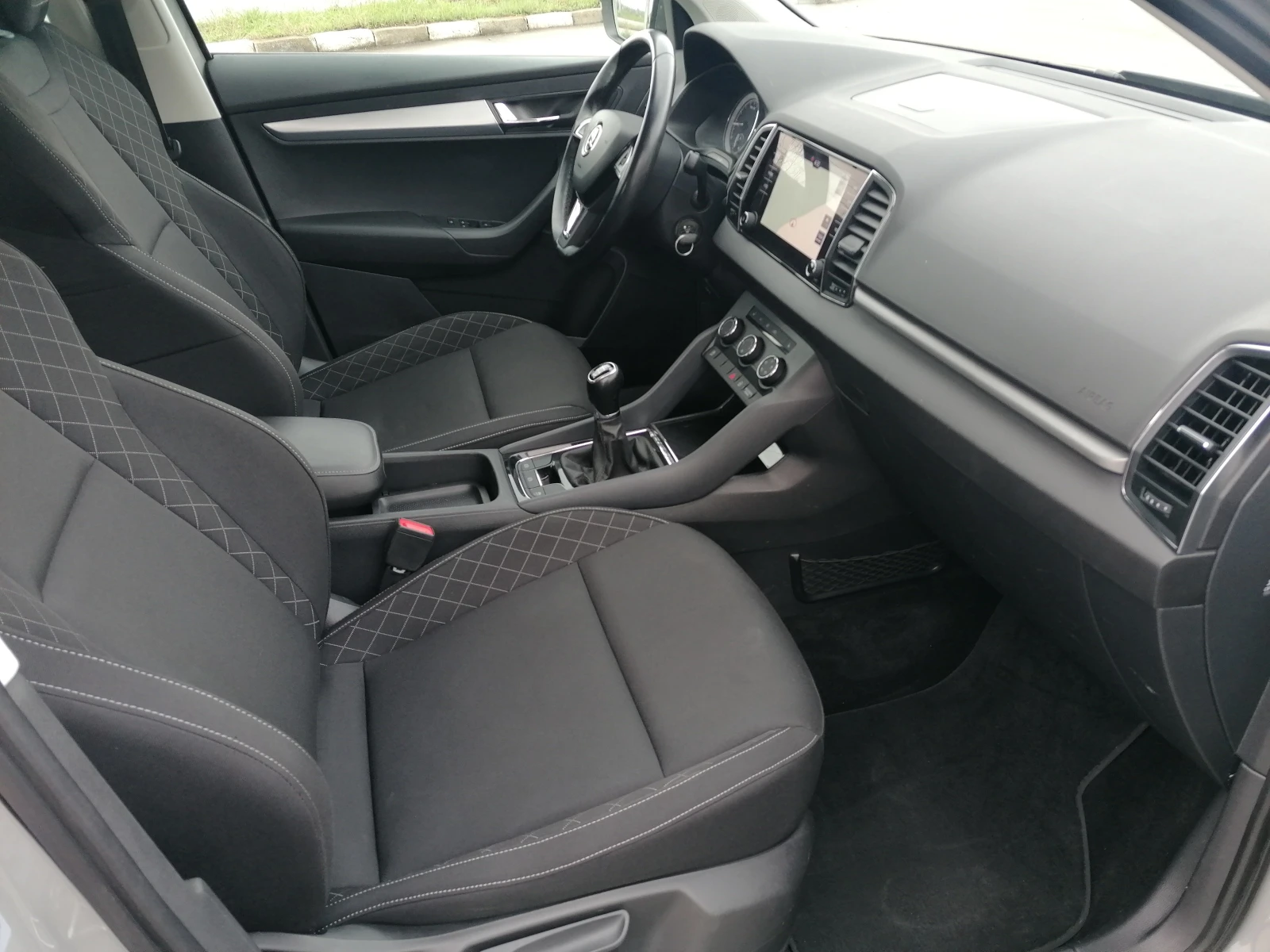 Skoda Karoq 2.0 TDI 4X4  | Mobile.bg — изображение 11
