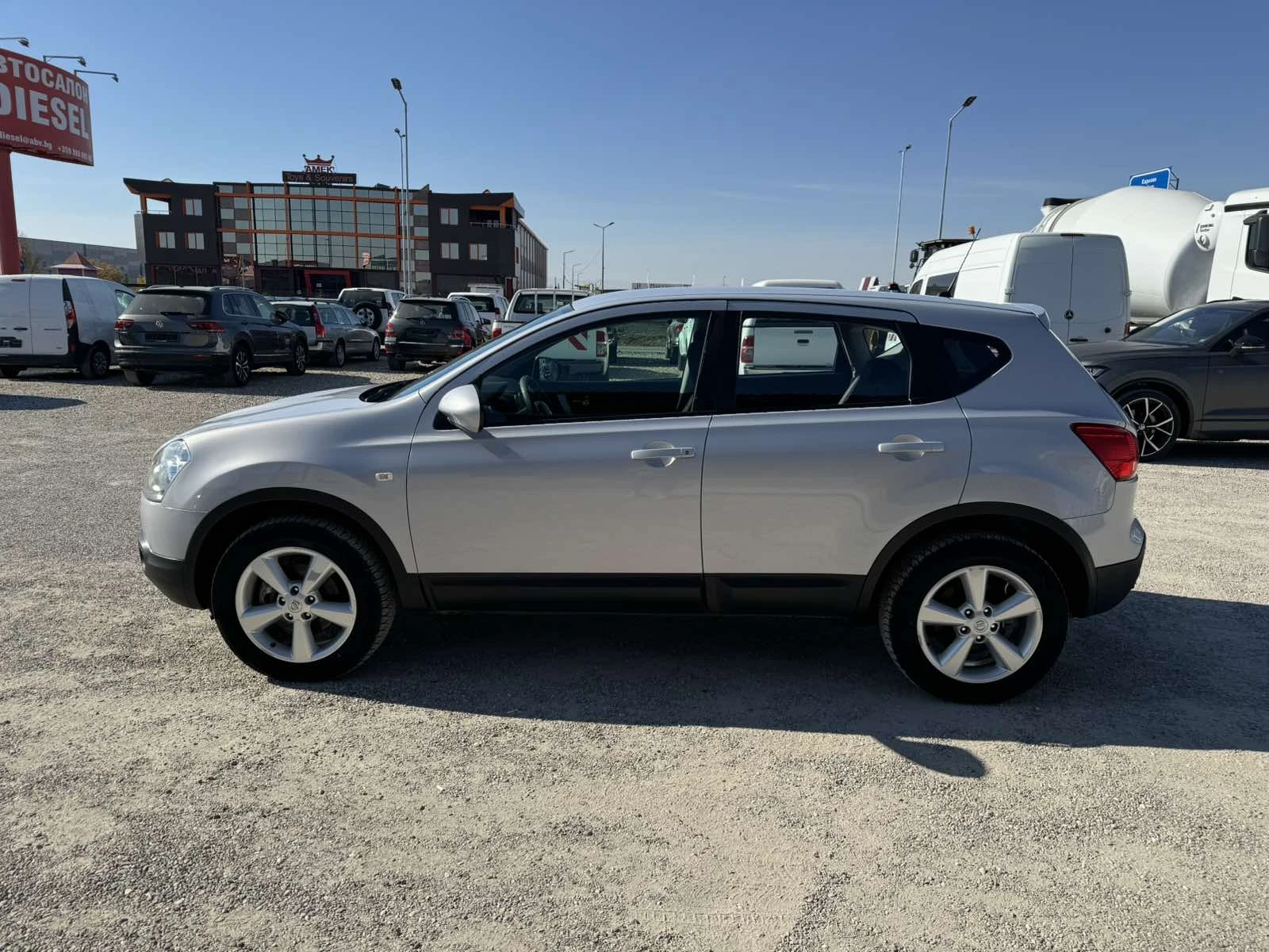 Nissan Qashqai АВТОМАТ 4х4 - изображение 5