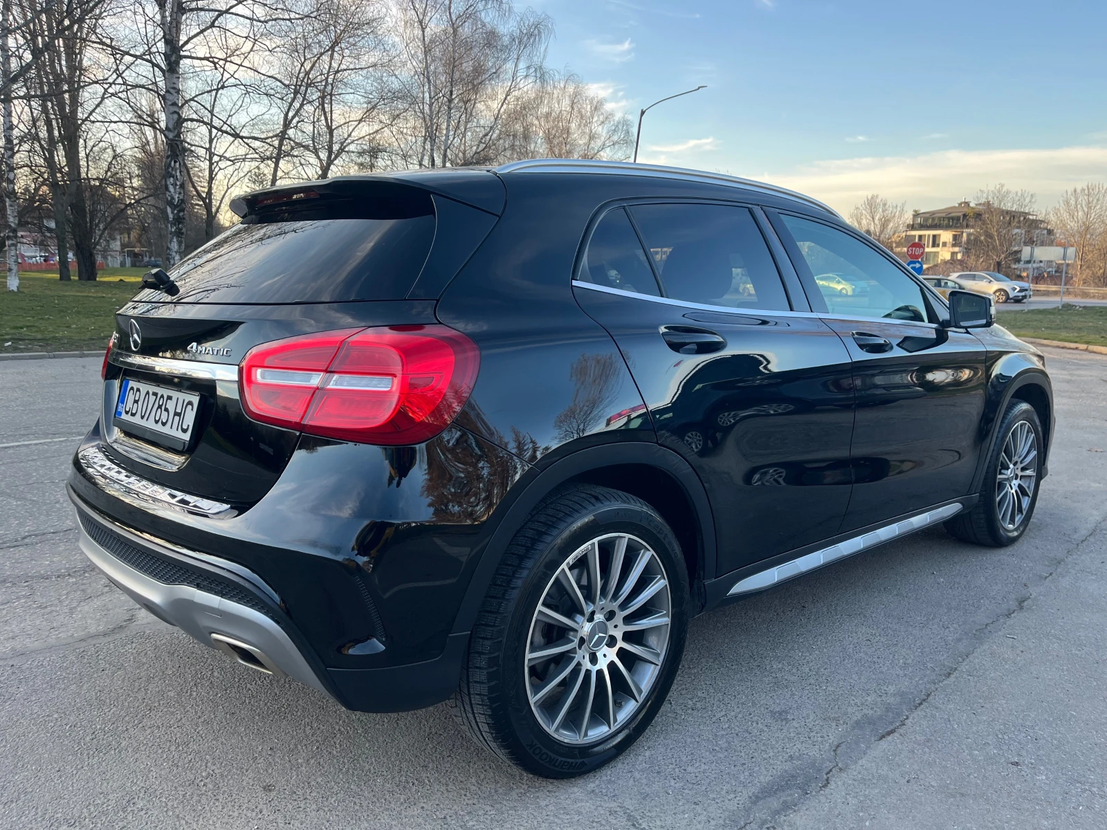 Mercedes-Benz GLA 250 4 matic, снимка 5 - Автомобили и джипове - 53180869