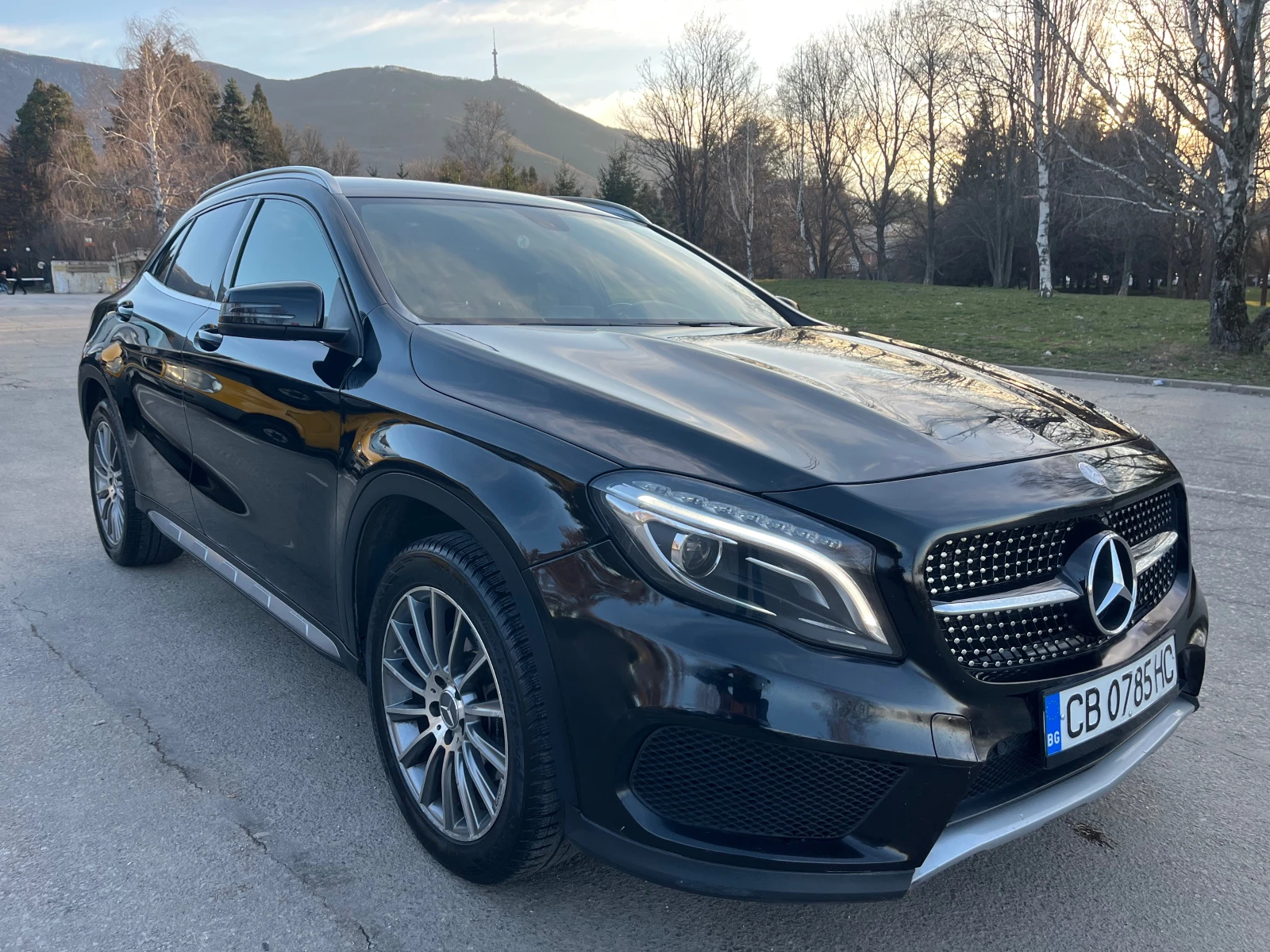 Mercedes-Benz GLA 250 4 matic, снимка 7 - Автомобили и джипове - 53180869