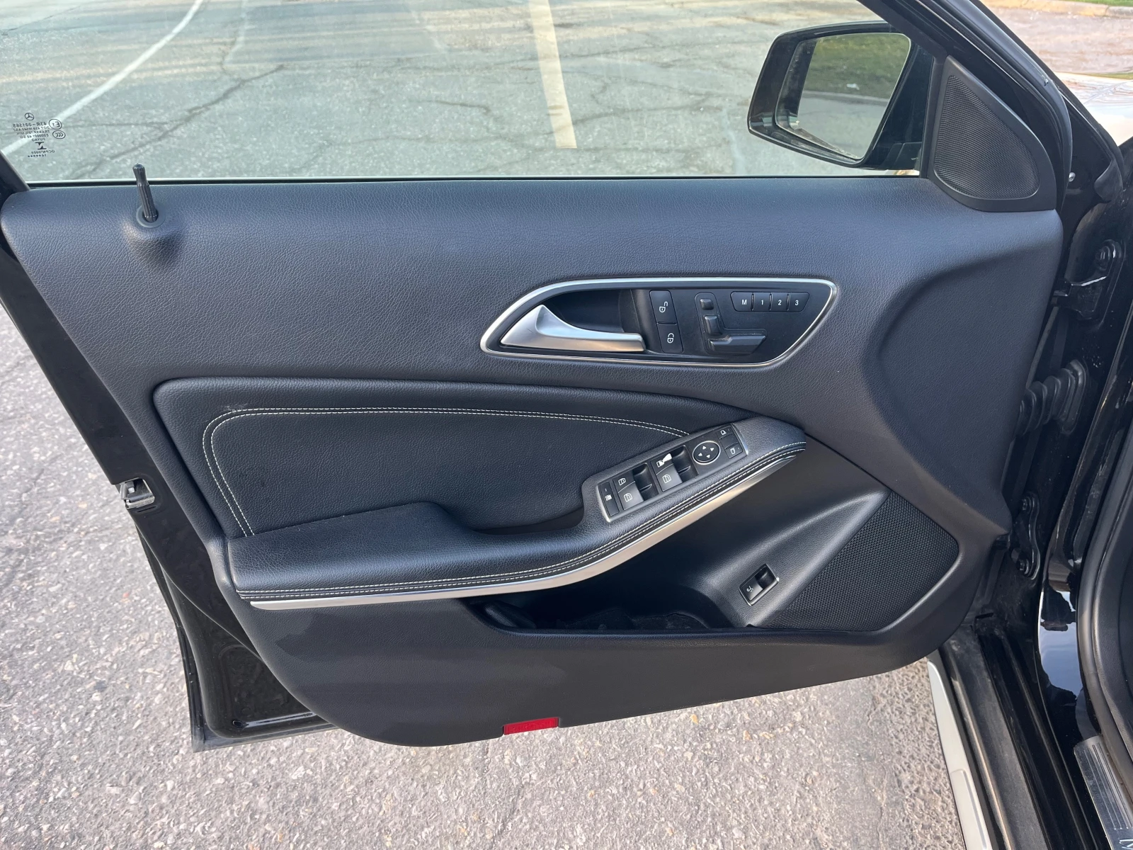 Mercedes-Benz GLA 250 4 matic, снимка 9 - Автомобили и джипове - 53180869