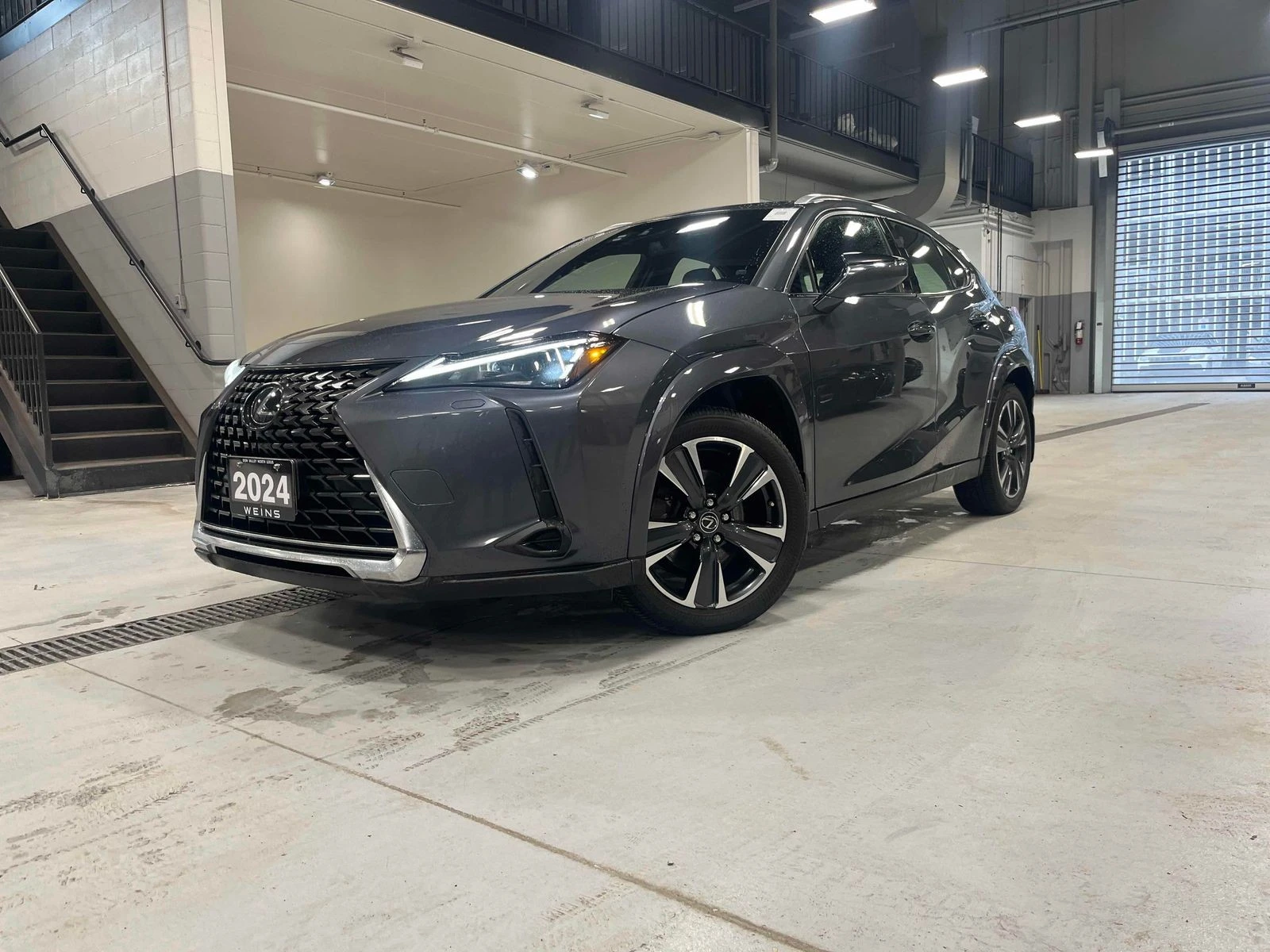 Lexus UX 250h � ����������� & ���� ������ | Mobile.bg � ����������� 1