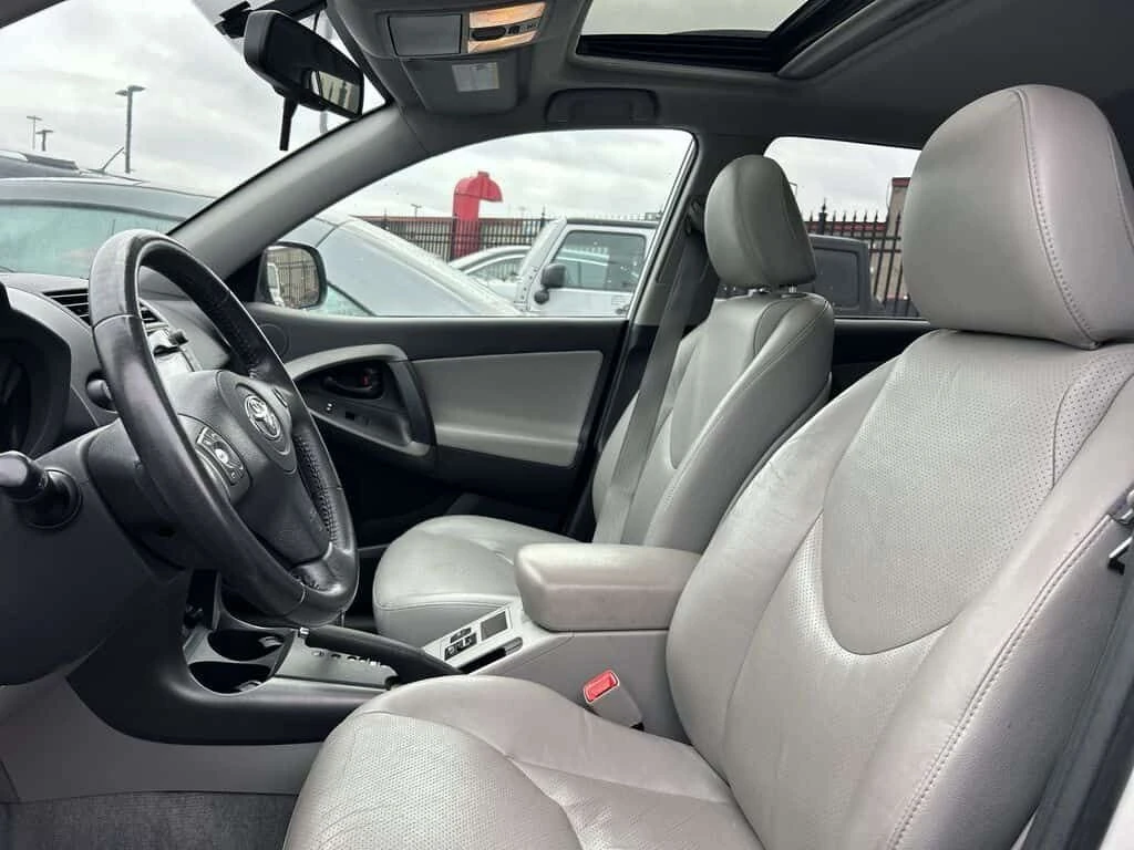 Toyota Rav4 * LIMITED AWD | ONLY 71, 000KMS | HTD LEATHER | SU - изображение 4