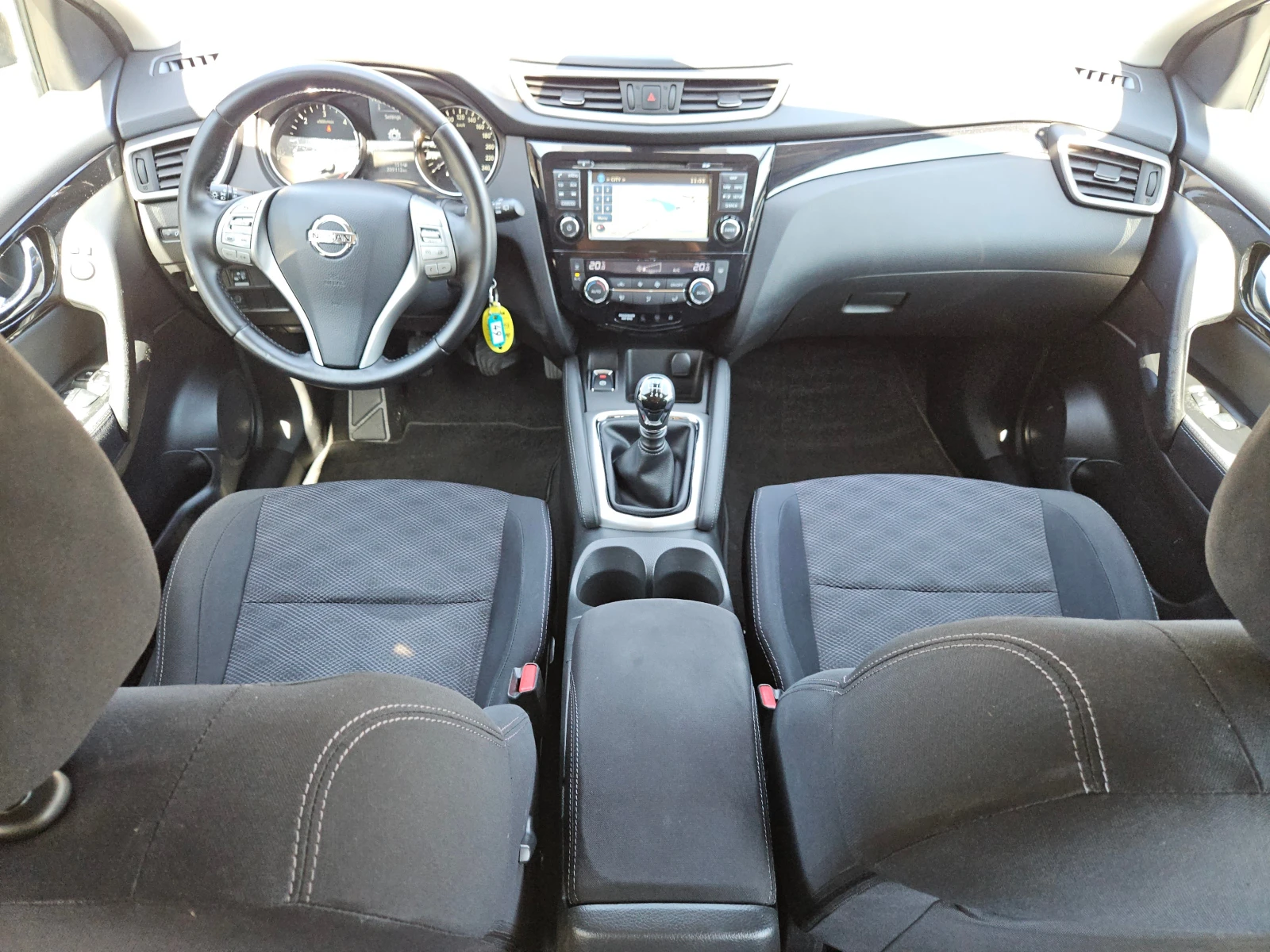 Nissan Qashqai 1.5DCI/110k.c/6ск/КАМЕРА/LED/NAVI/БЛУТУТ/LED/EU 5 , снимка 10 - Автомобили и джипове - 54666869