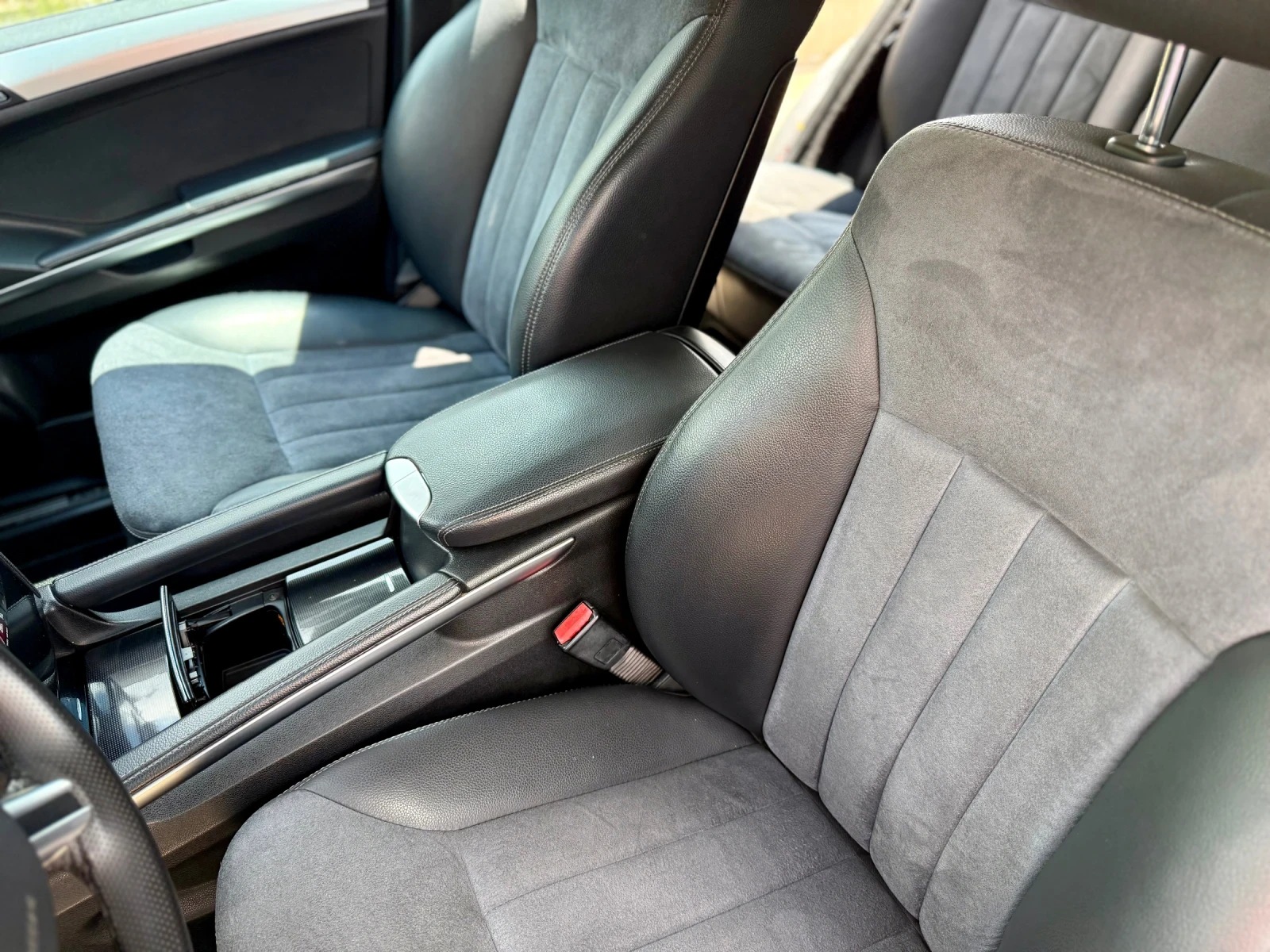 Mercedes-Benz ML 320 SPORT / AIRMATIC / ПОДГРЕВ / КЛИМАТРОНИК , снимка 14 - Автомобили и джипове - 54688604