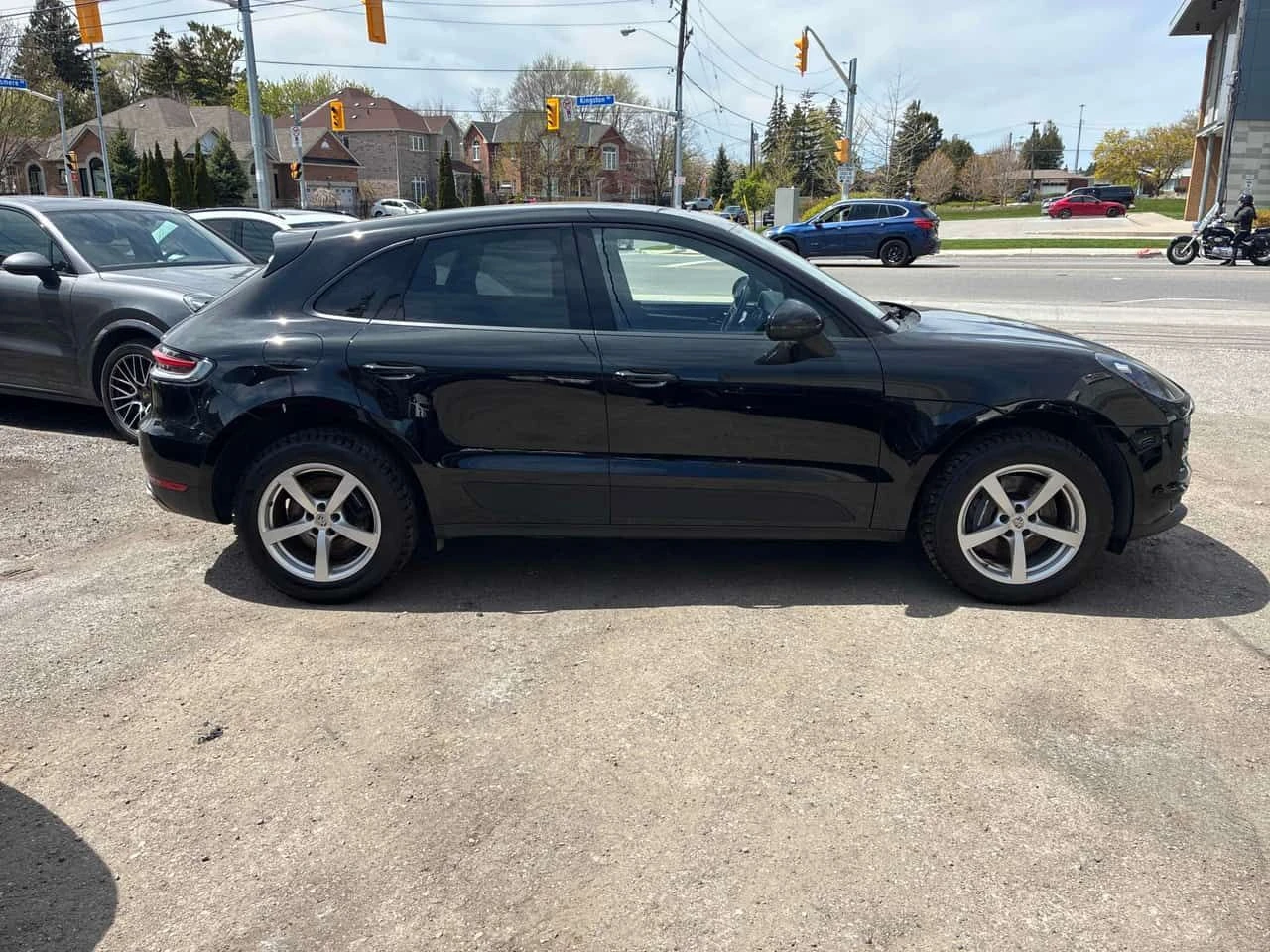 Porsche Macan * AWD * CARFAX * ПОДГРЕВИ * ПАНО * KEYLESS, снимка 16 - Автомобили и джипове - 54775296
