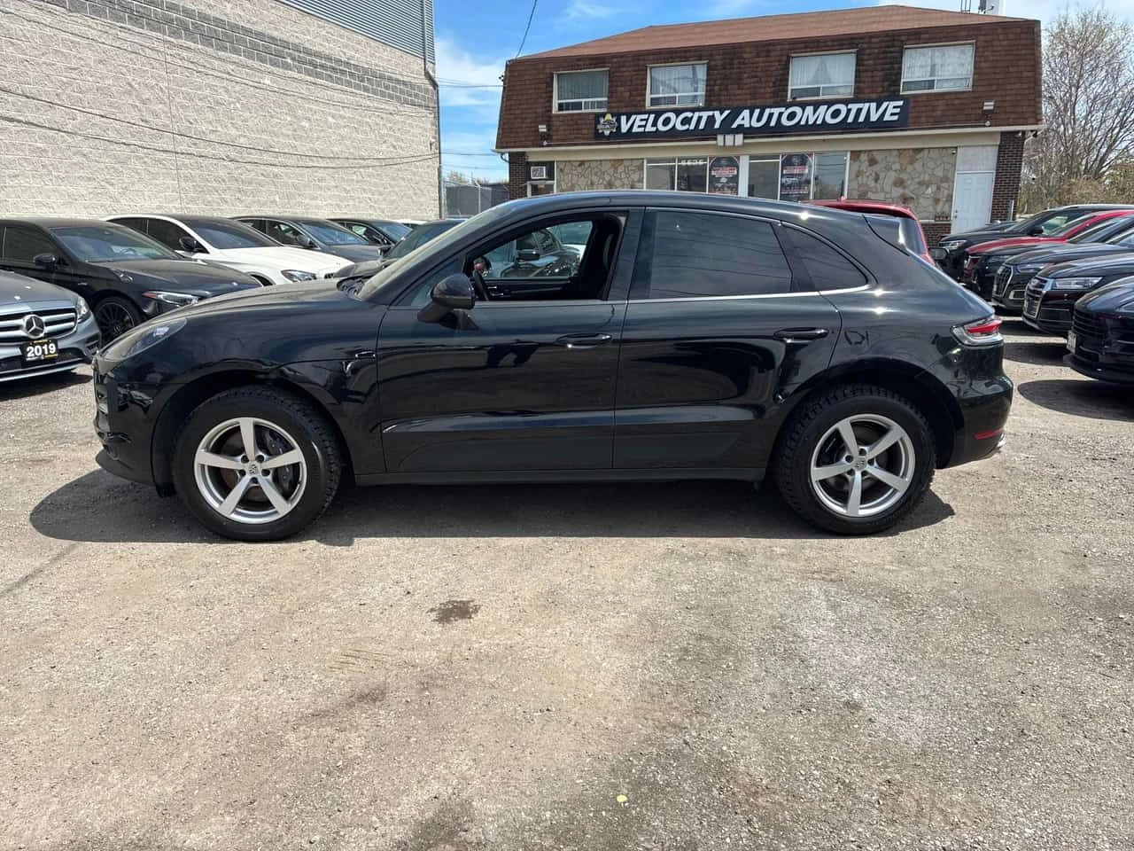 Porsche Macan * AWD * CARFAX * ПОДГРЕВИ * ПАНО * KEYLESS, снимка 15 - Автомобили и джипове - 54775296