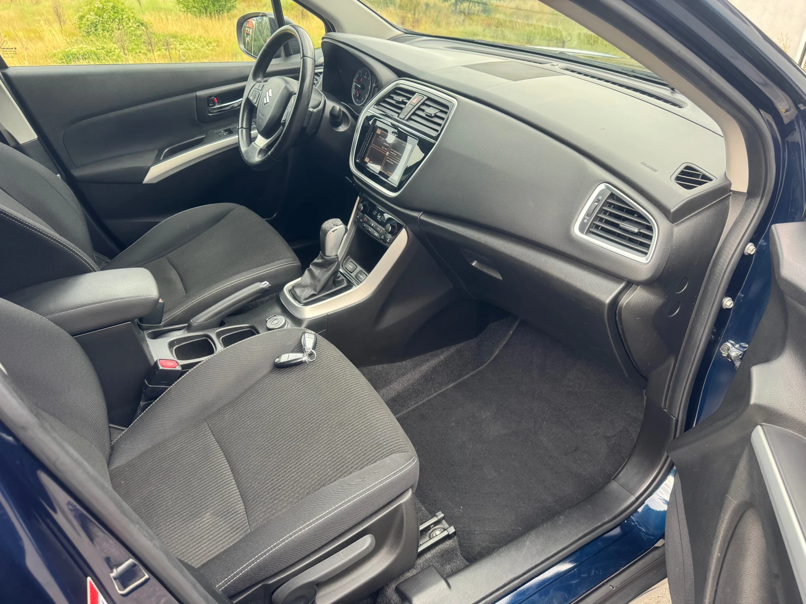 Suzuki SX4 S-Cross, снимка 13 - Автомобили и джипове - 55609594