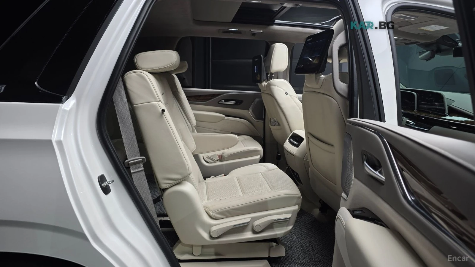 Cadillac Escalade 6.2* Sport* Platinum* ПОДГРЕВ* ОБДУХВАНЕ* 360* ПАН, снимка 10 - Автомобили и джипове - 55788112