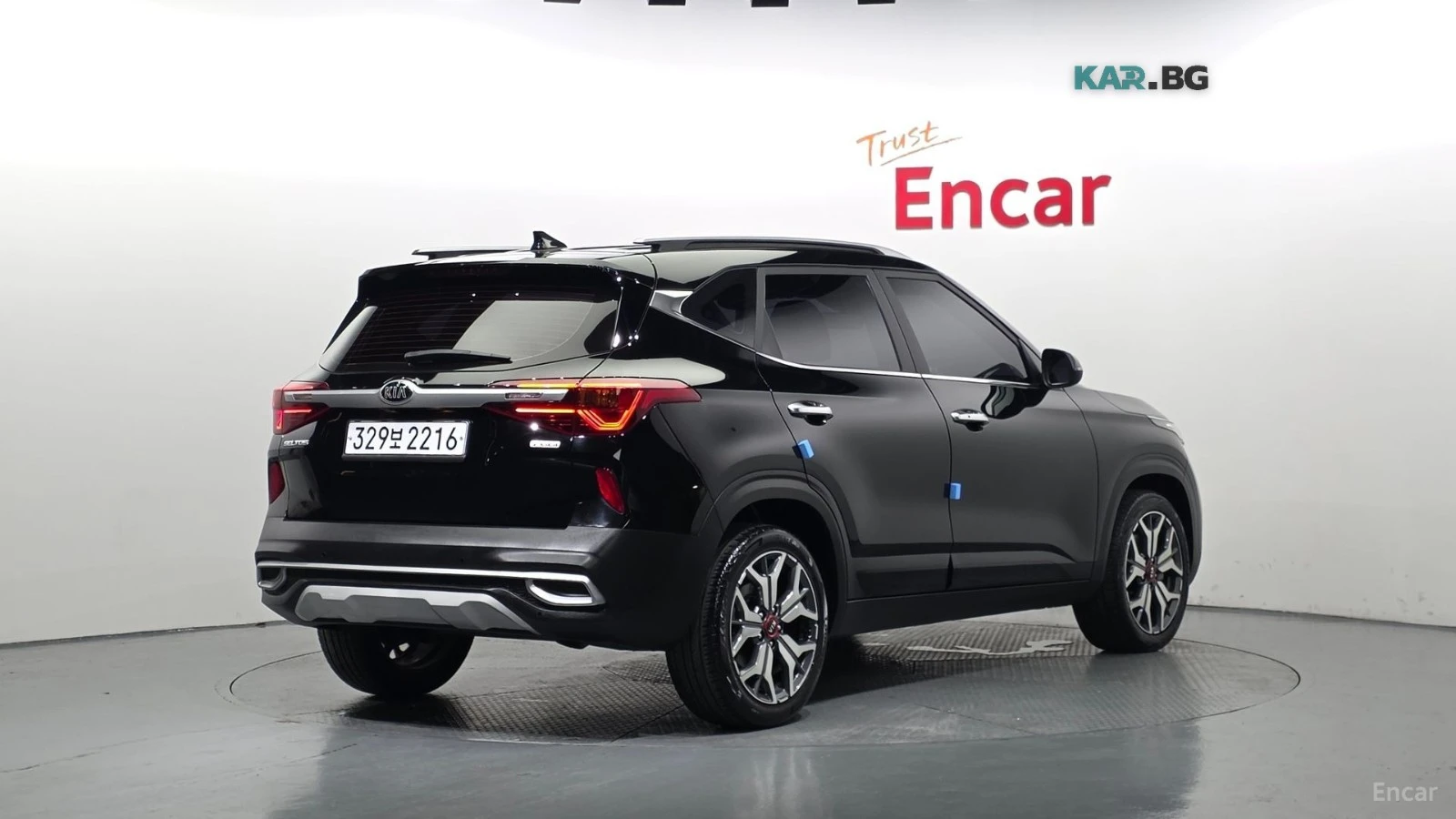 Kia Seltos 1.6T* SIGNATURE* КОЖА* ПОДГРЕВ* ОБДУХВАНЕ* КАМЕРА*, снимка 2 - Автомобили и джипове - 55820390