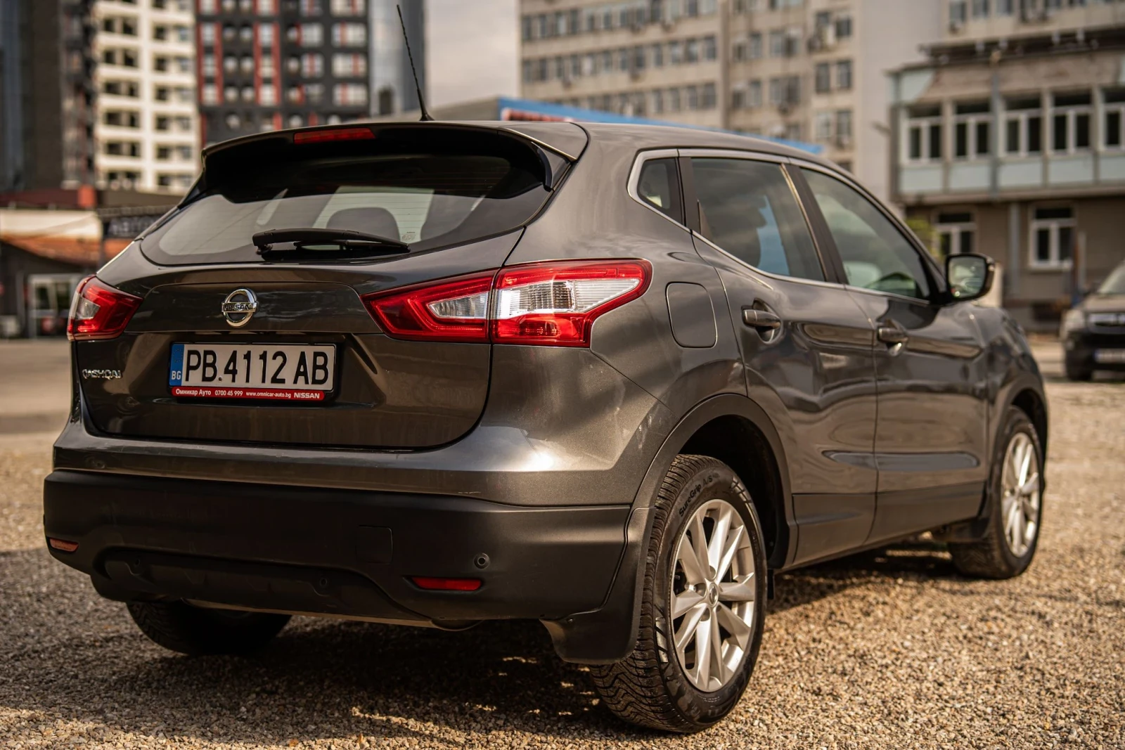 Nissan Qashqai 1.2B, снимка 4 - Автомобили и джипове - 55941289