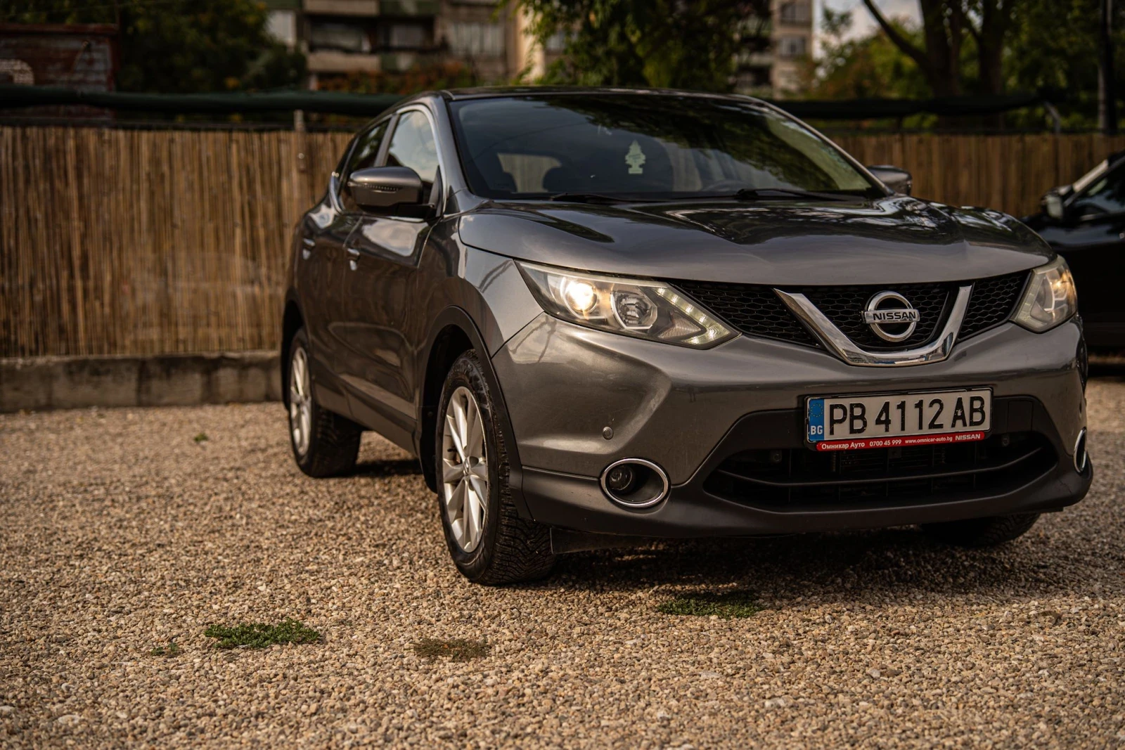 Nissan Qashqai 1.2B, снимка 2 - Автомобили и джипове - 55941289