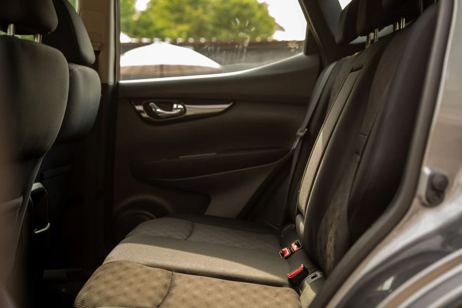 Nissan Qashqai 1.2B, снимка 9 - Автомобили и джипове - 55941289